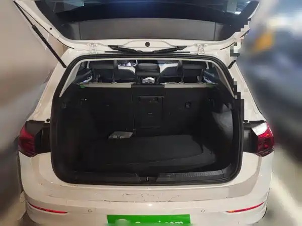 Volkswagen Golf 2023, фото 9