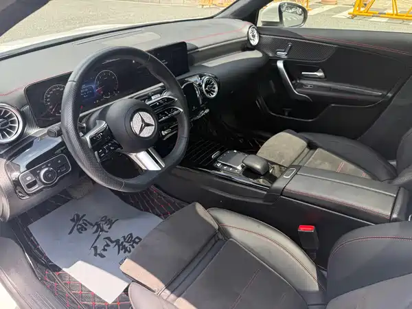 Mercedes-Benz A-Class 2023, фото 8