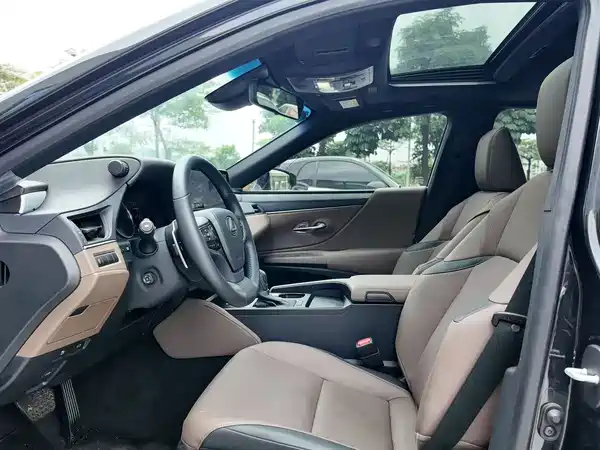 Lexus ES 2025, фото 4