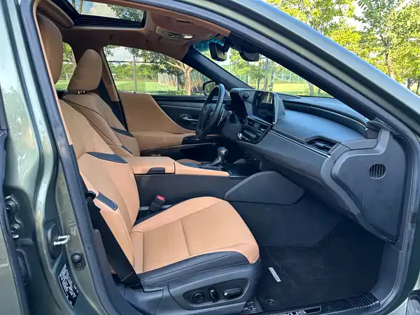 Lexus ES 2021, фото 12