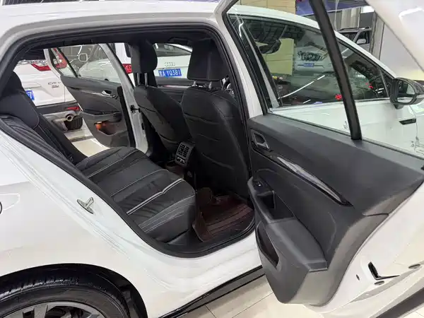 Volkswagen Golf 2021, фото 10