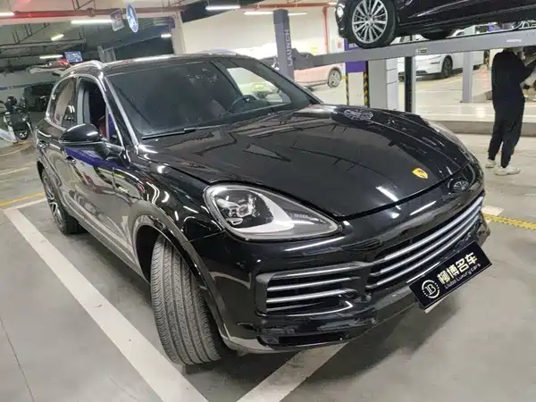 Porsche Cayenne PHEV 2021, фото 2