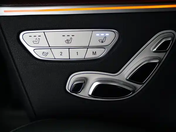 Mercedes-Benz V-Class 2022, фото 17