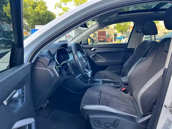 Audi Q3 2022, фото 7