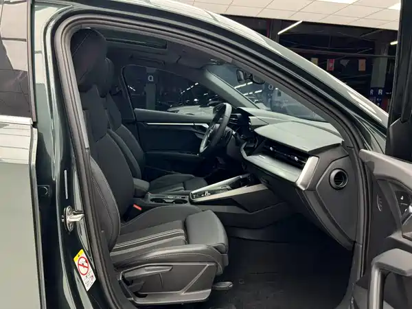 Audi A3 2022, фото 17