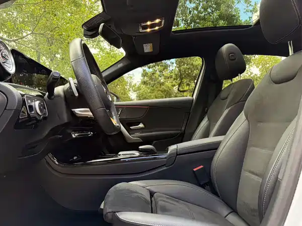 Mercedes-Benz A-Class 2022, фото 10