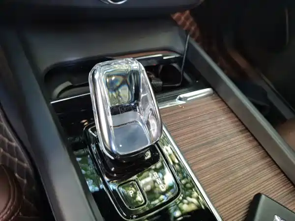 Volvo XC60 2022, фото 10