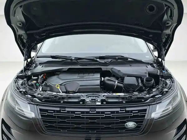 Land Rover Range Rover Evoque 2026, фото 6