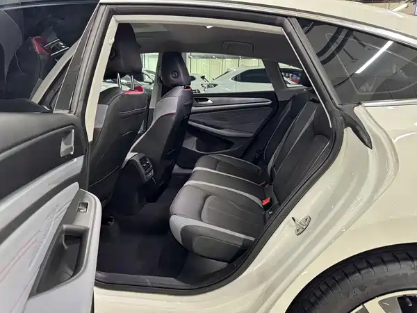Volkswagen Lamando 2023, фото 6