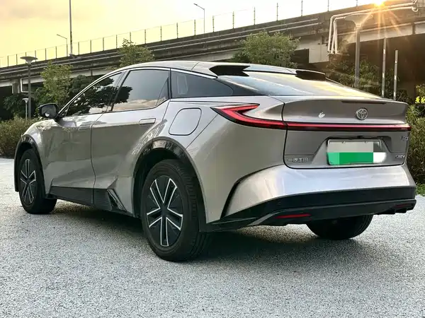 Toyota bZ5 2025, фото 6