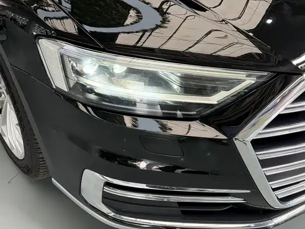 Audi A8 2022, фото 19