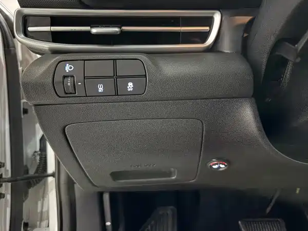 Hyundai Elantra 2022, фото 17