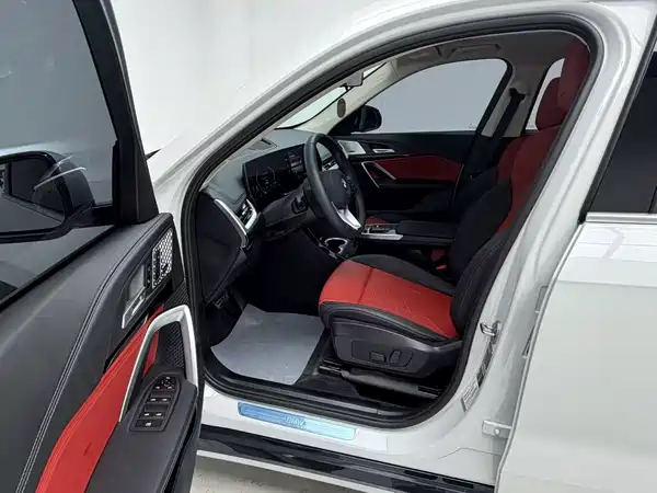 BMW X1 2024, фото 11