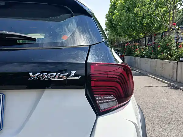Toyota Yaris 2022, фото 10