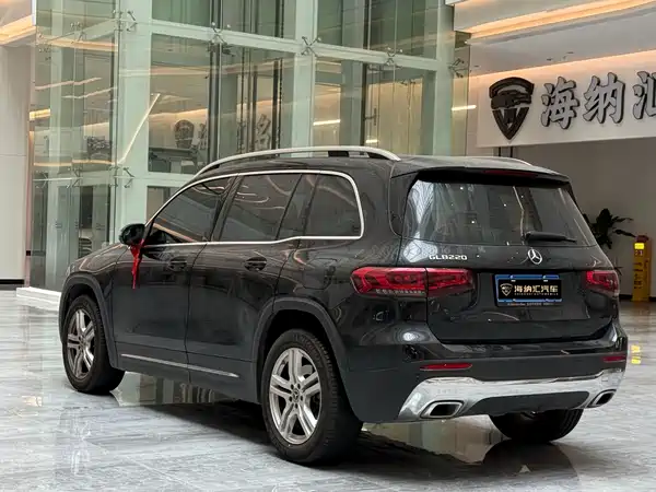 Mercedes-Benz GLB 2023, фото 4