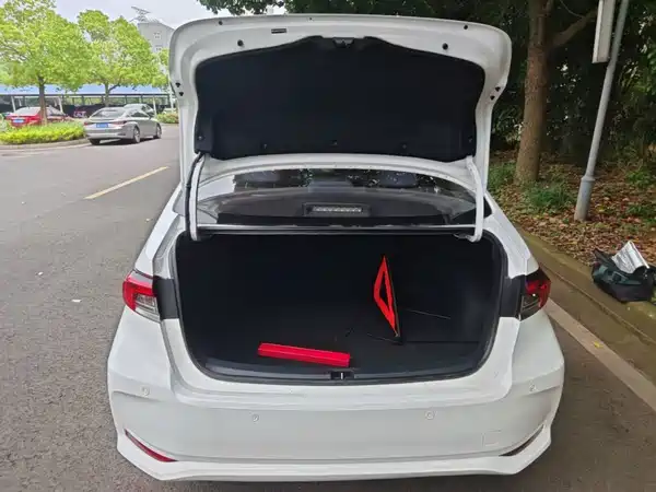 Toyota Corolla 2022, фото 14