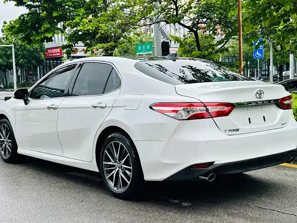 Toyota Camry 2021, фото 7