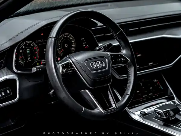 Audi A6L 2024, фото 4