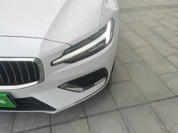 Volvo S60 2023, фото 23