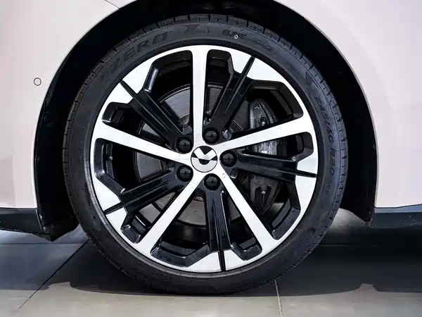 NIO ET5 2022, фото 11
