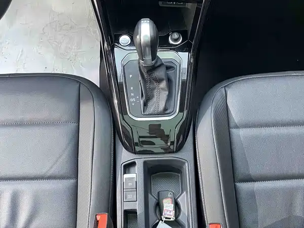 Volkswagen T-ROC 2022, фото 10