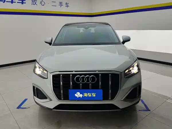 Audi Q2L 2022, фото 2
