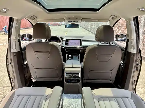 Volkswagen Viloran 2024, фото 12