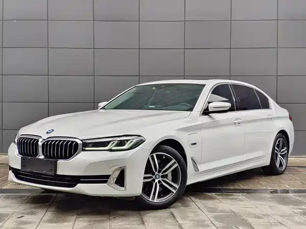 BMW 5 Series PHEV 2022