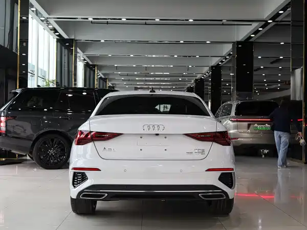 Audi A3 2023, фото 17