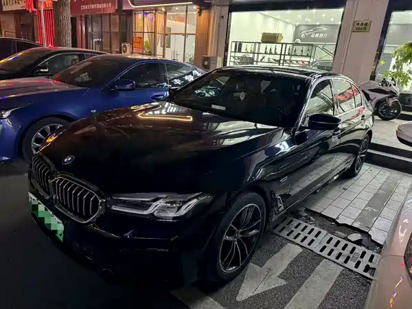 BMW 5 Series PHEV 2022
