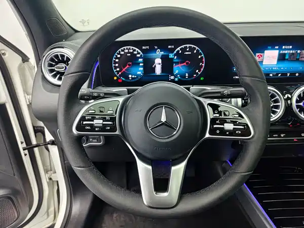 Mercedes-Benz GLB 2022, фото 17
