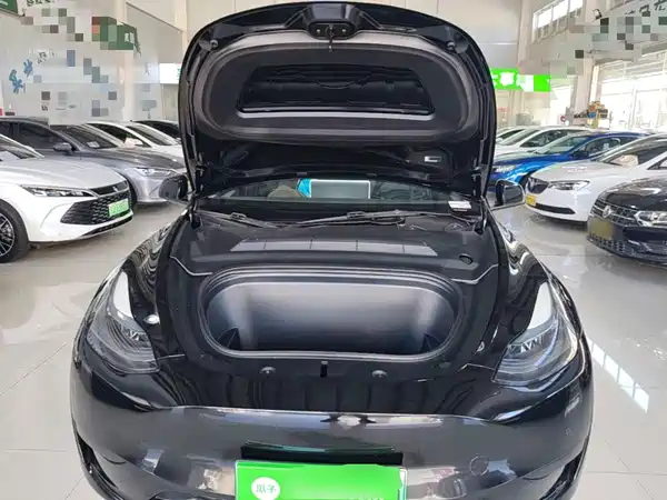 Tesla Model Y 2023, фото 19