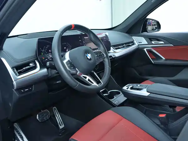 BMW X1 M35Li 2024, фото 6