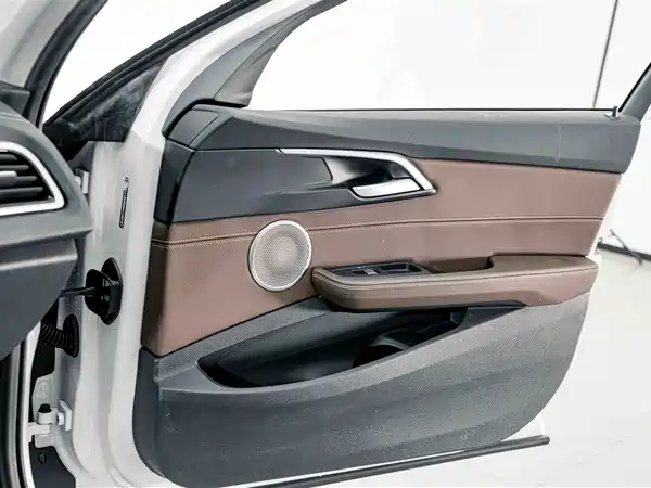 BMW 1 Series 2021, фото 13