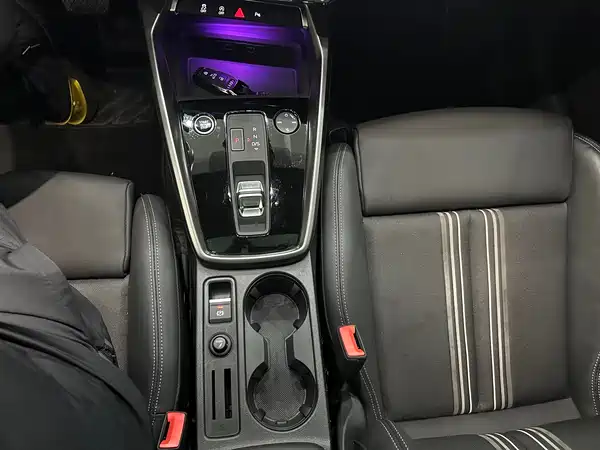 Audi A3 2022, фото 13