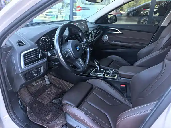 BMW 1 Series 2021, фото 7