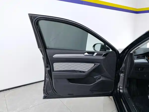 Volkswagen Magotan 2023, фото 7