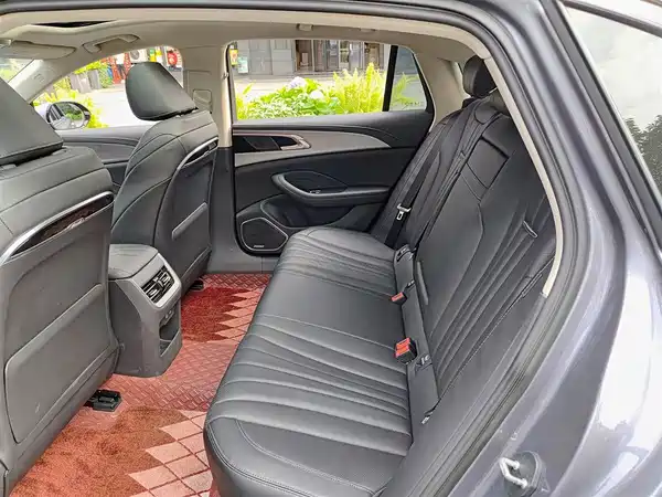 Hongqi H5 2023, фото 8