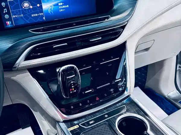 Buick GL8 2023, фото 8