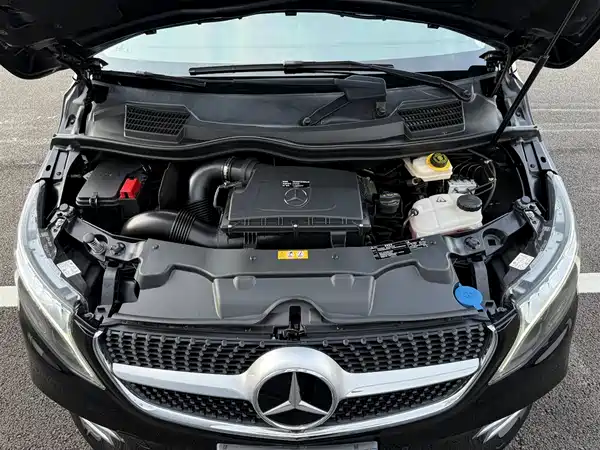 Mercedes-Benz V-Class 2022, фото 11
