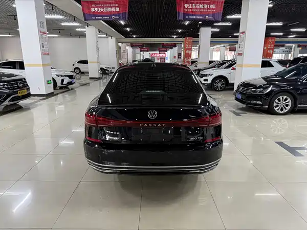 Volkswagen Passat 2025, фото 10