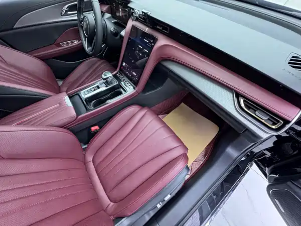 Hongqi H5 2023, фото 11