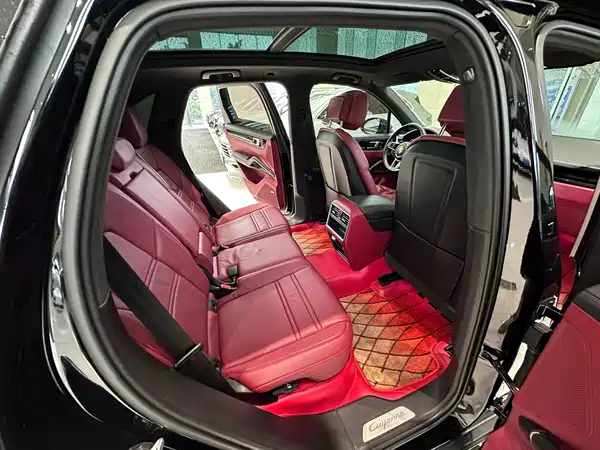 Porsche Cayenne 2022, фото 15