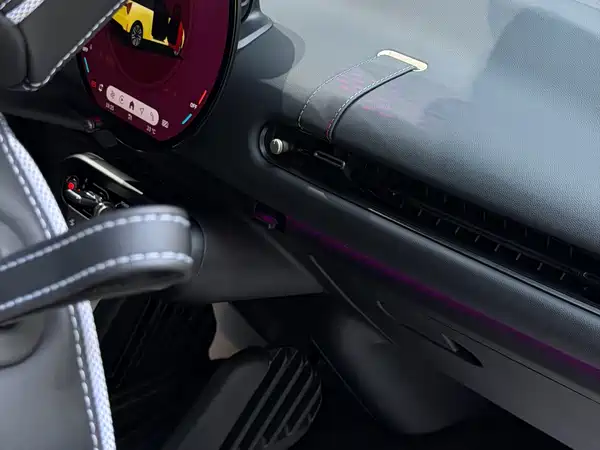 MINI Cooper SE 2024, фото 15