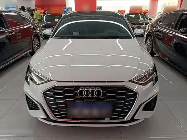 Audi A3 2024, фото 2