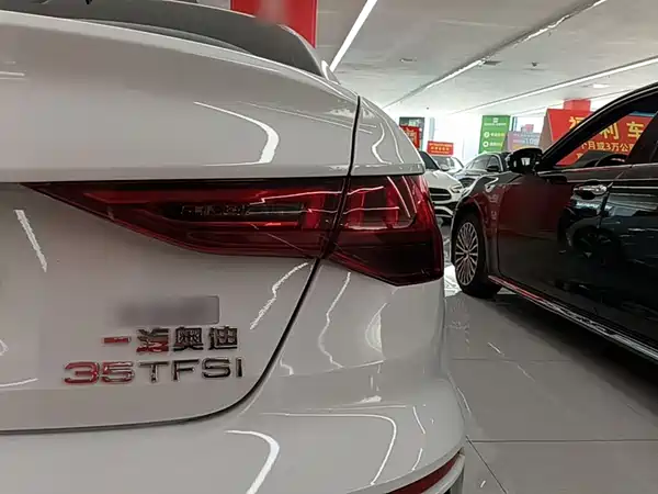 Audi A3 2024, фото 7