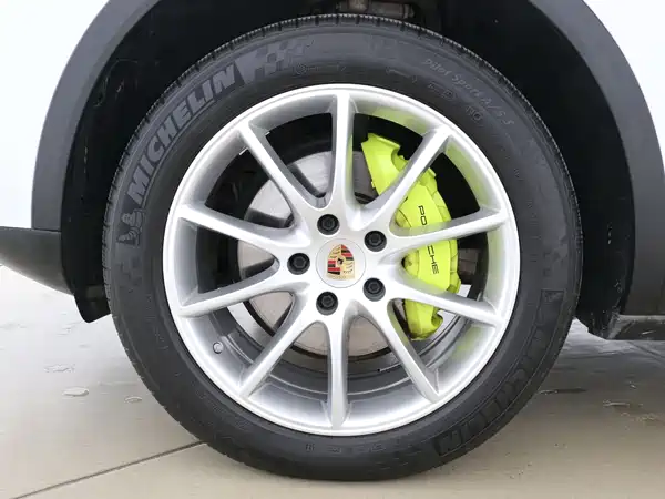 Porsche Cayenne PHEV 2021, фото 16