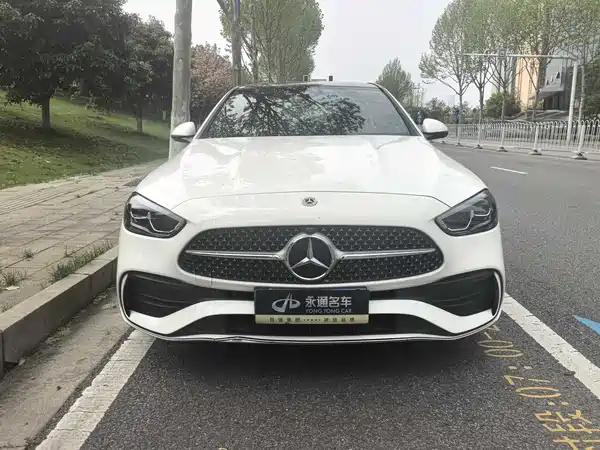 Mercedes-Benz C-Class 2024, фото 2