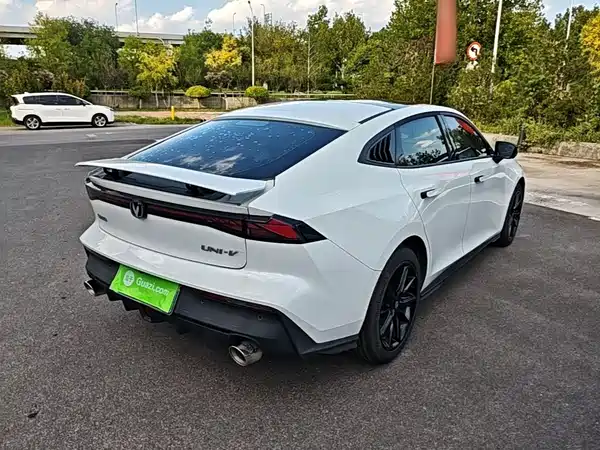 Changan UNI-V 2024, фото 6