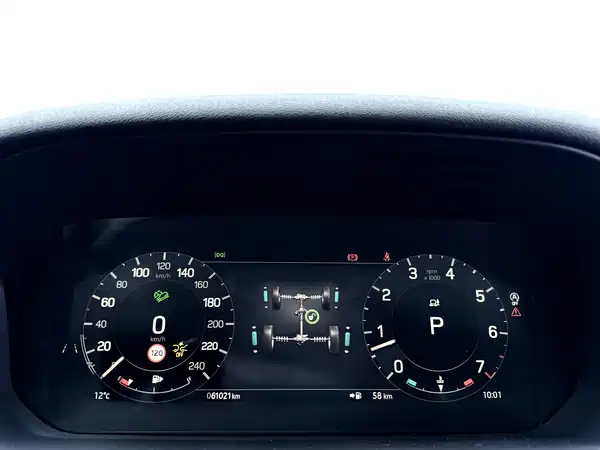 Land Rover Discovery 2024, фото 21